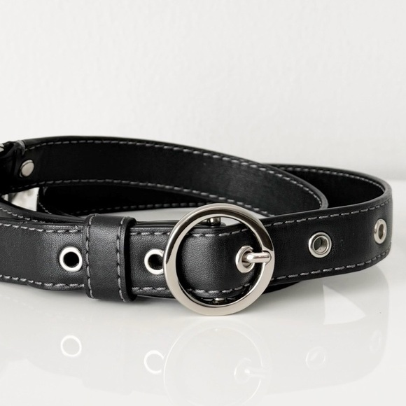 Vintage Coach Black Leather Strap - Picture 4 of 4